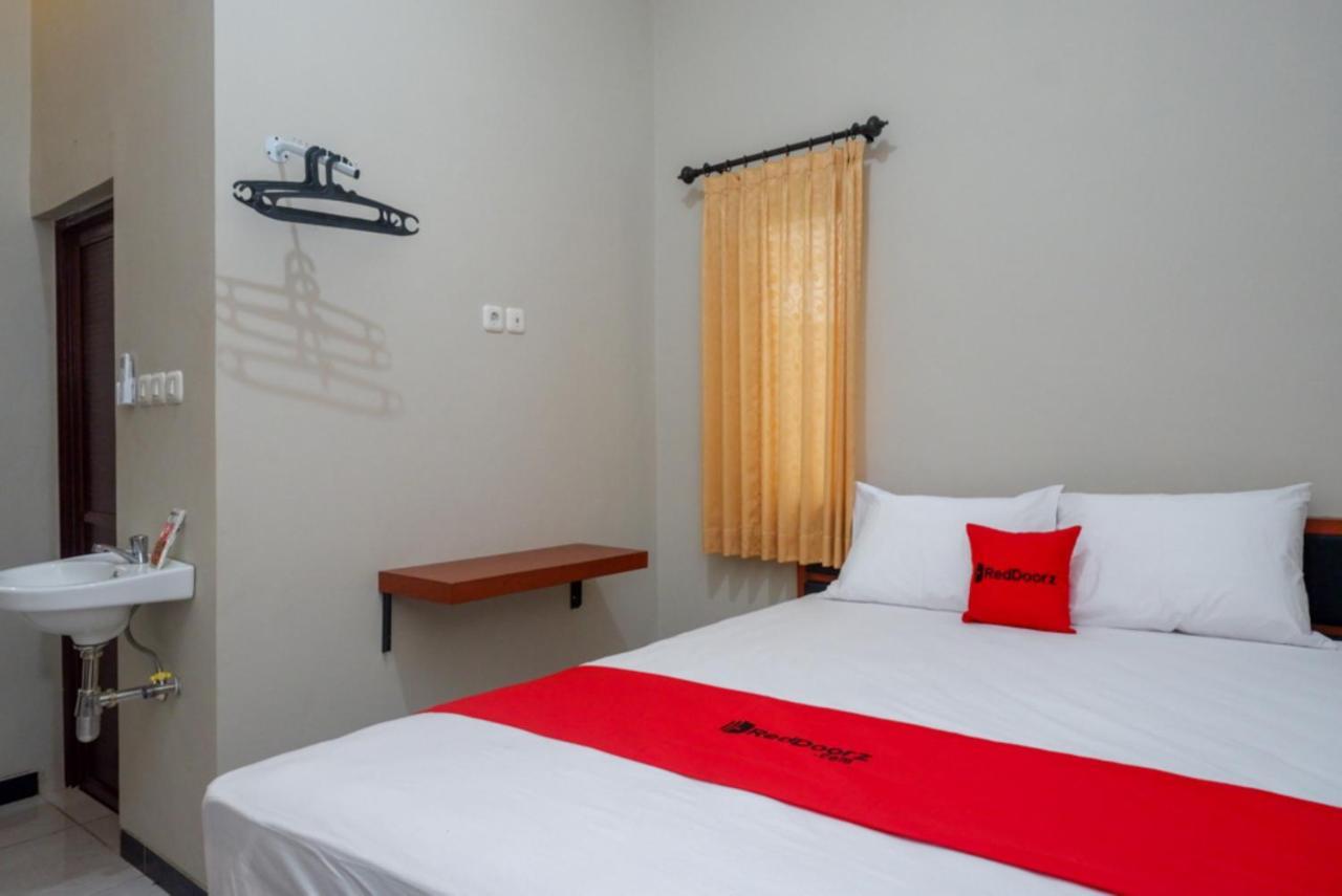 Reddoorz Near Kampus Ump Purwokerto 2 Hotel Sumbang Ngoại thất bức ảnh