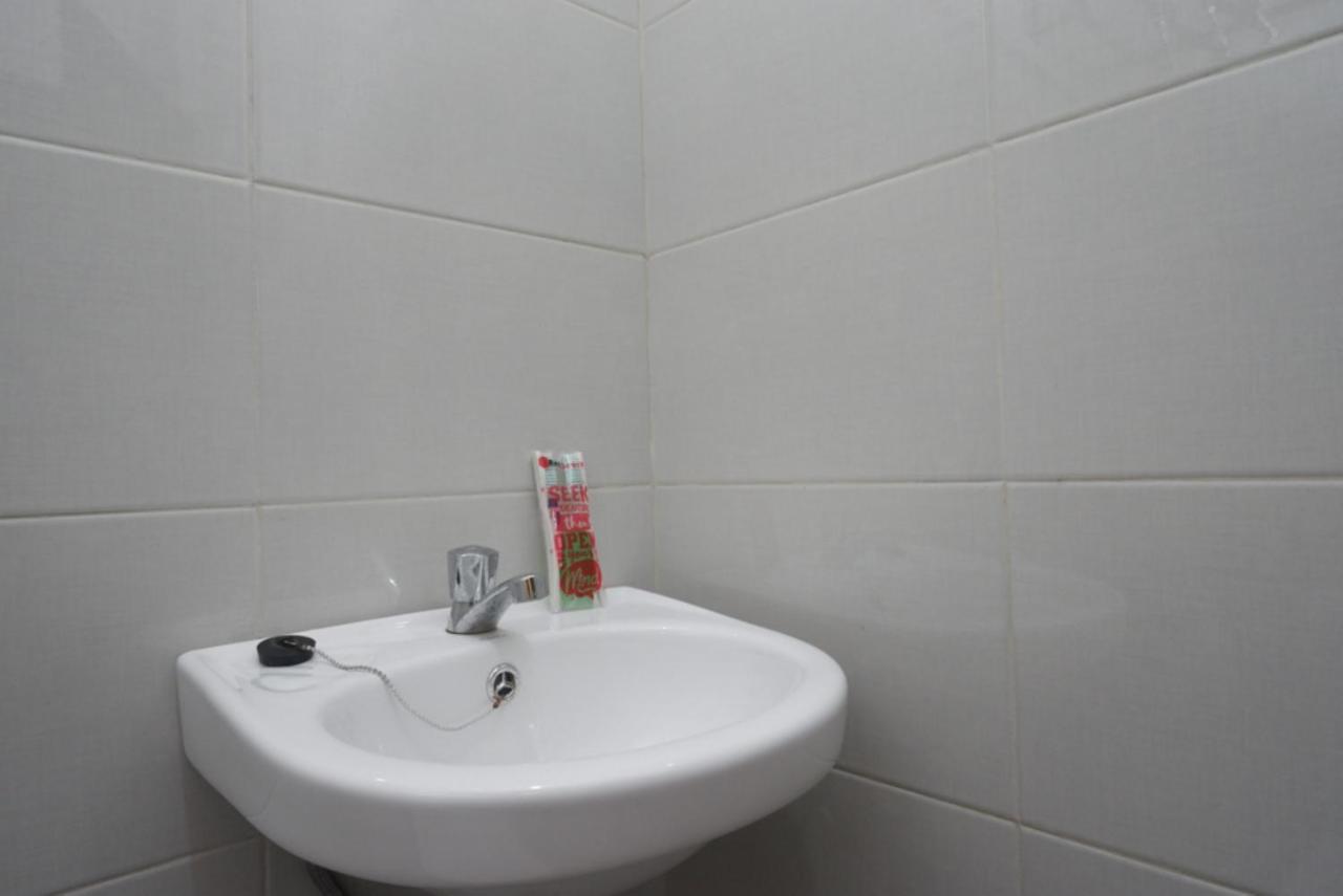 Reddoorz Near Kampus Ump Purwokerto 2 Hotel Sumbang Ngoại thất bức ảnh
